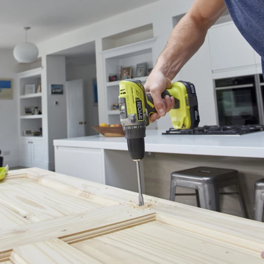 Ryobi R18DD3-242S 18V One+ Akku Bore- Og Skruemaskine 1x2,0+4,0 Ah ONE+ - Billede 2